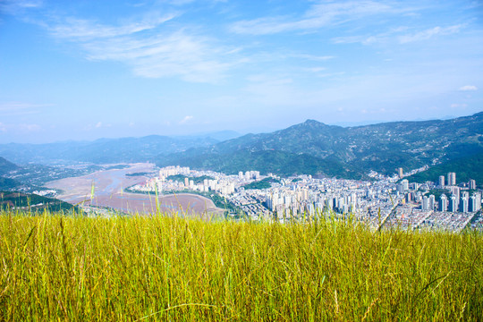 蓝天白云背景