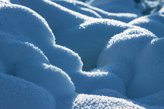 逆光雪包雪馒头