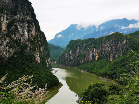 山川峡谷