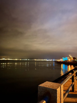 海上夜景城市灯火海湾夜色