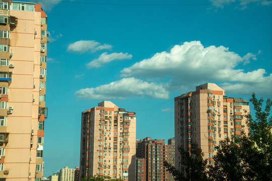 小区内景