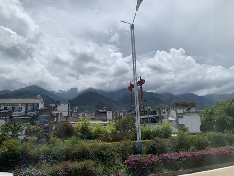 苍山脚下