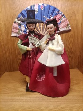 韩国玩偶