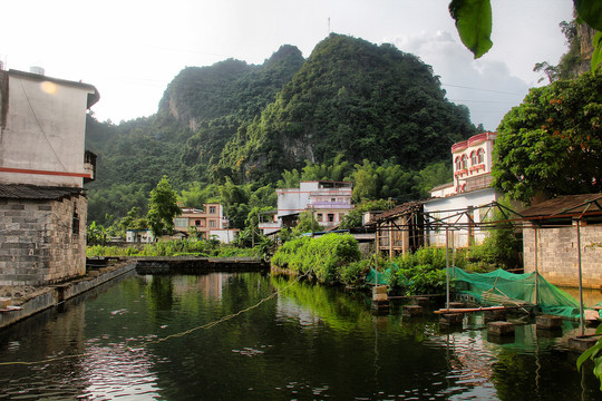 广西骨屯村