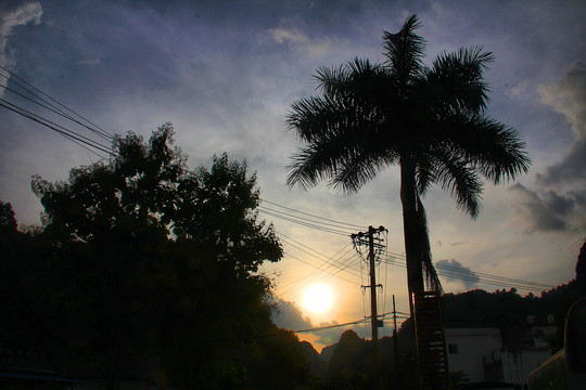 骨屯村