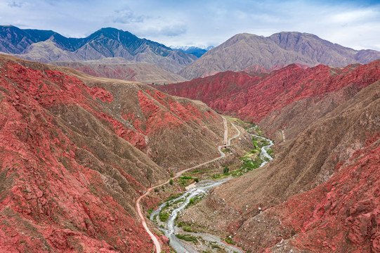 红山河谷