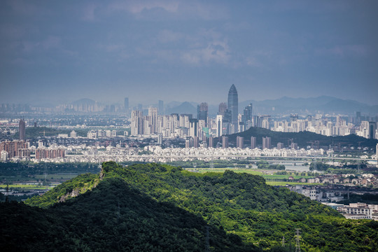 大雾尖远眺绍兴越城区迪荡新城