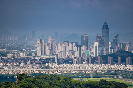 大雾尖远眺绍兴越城区迪荡新城