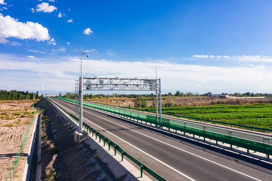 高速公路龙门架