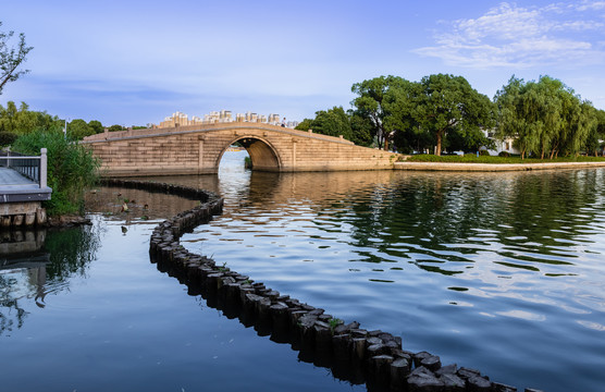 石湖越堤石桥