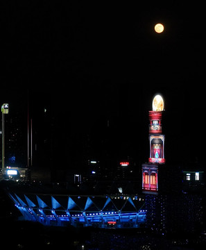 佛山新城超级大月亮
