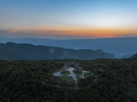 重庆天池情缘景区日出日落