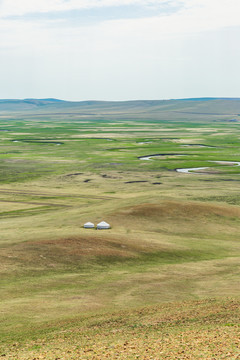 春季草原牧场河流蒙古包