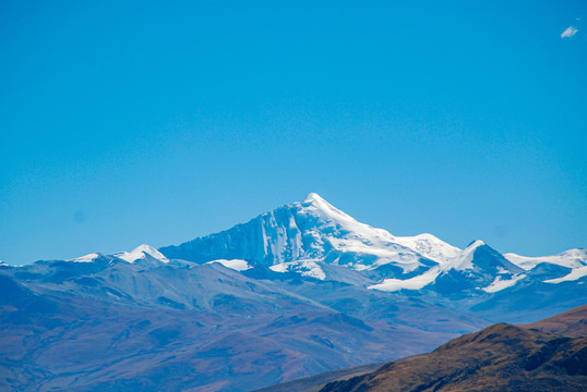 羊卓雍措风景区