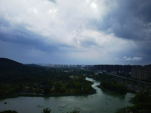 城市天青色