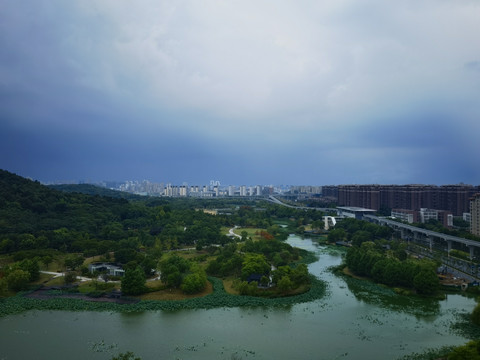 城市天青色