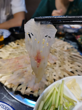 草鱼鱼生