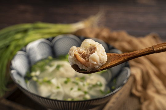 招牌虾馄饨