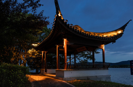 石湖建筑夜景