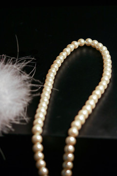 白色珍珠项链
