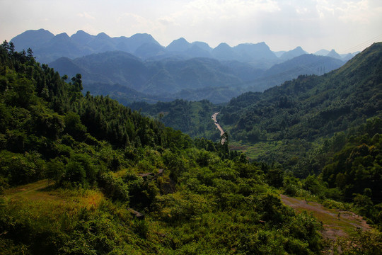 滇黔铁路沿线风景