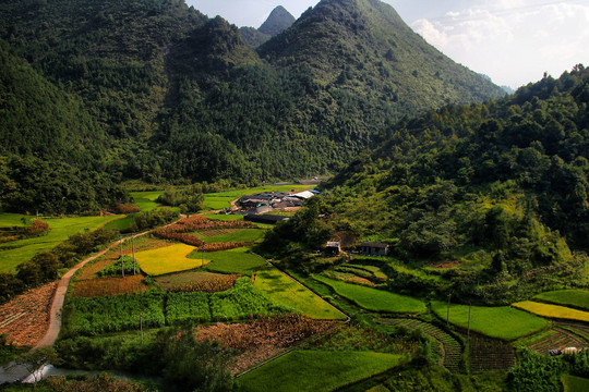 滇黔铁路沿线风景