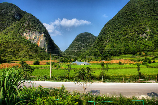 滇黔铁路沿线风景