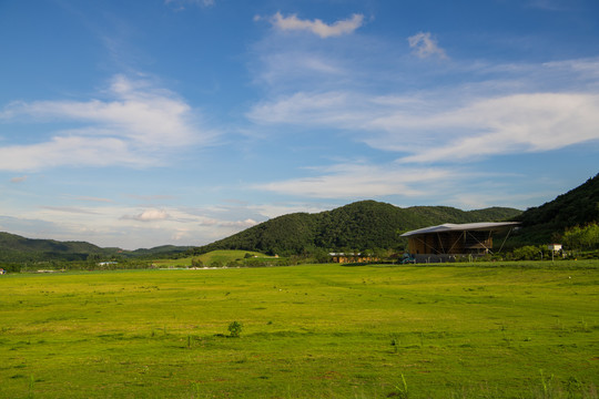 荆门圣境山滑翔伞基地