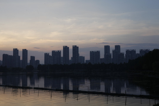 东湖夜景