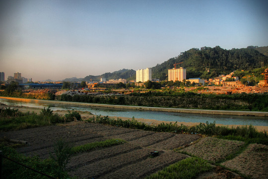 滇黔铁路沿线风景