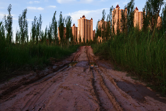 泥泞道路