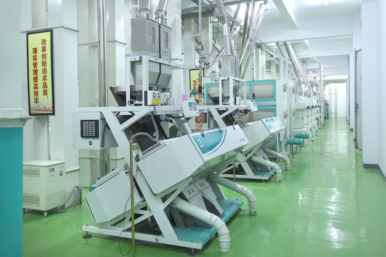 现代化米业加工厂