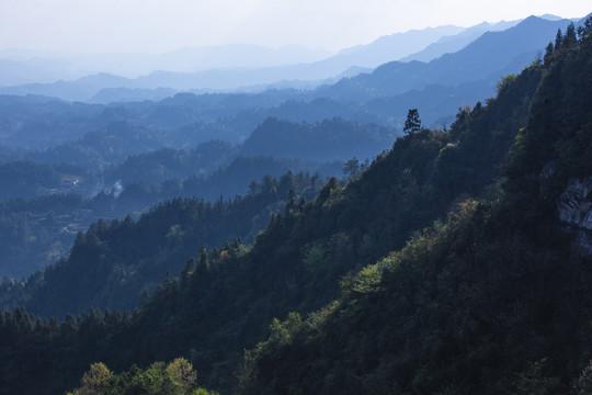 群山