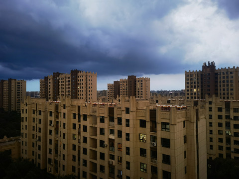 风雨欲来