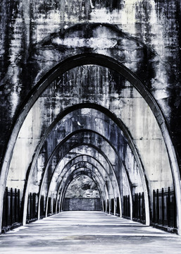 通向过去的隧道