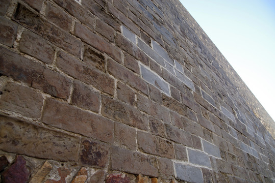 鞍山驿堡城墙