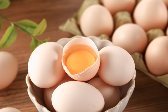 鸡蛋新鲜鸡蛋生鸡蛋土鸡蛋蛋黄