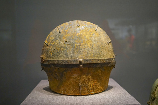清代西藏头盔盒西藏文化