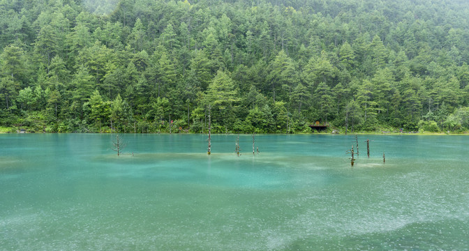 玉龙雪山蓝月谷