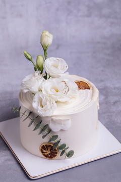 白桔梗鲜花蛋糕