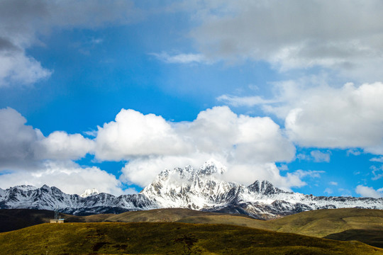 雅拉雪山