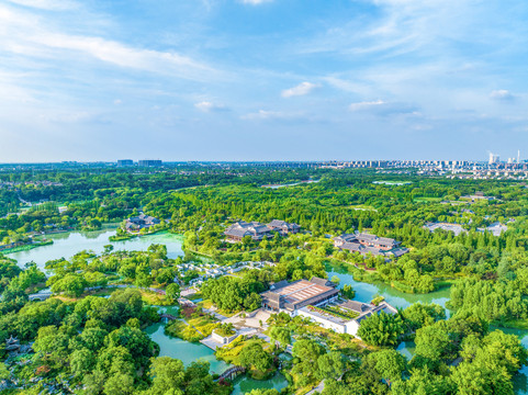 航拍江苏省扬州瘦西湖风景区