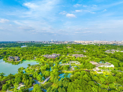 航拍江苏省扬州瘦西湖风景区