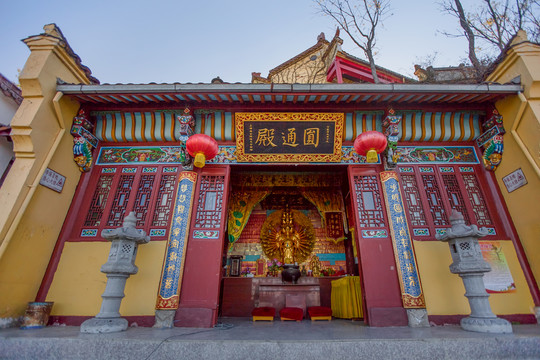 九华山东崖禅寺圆通殿