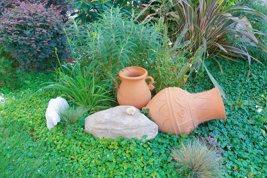 花园陶罐