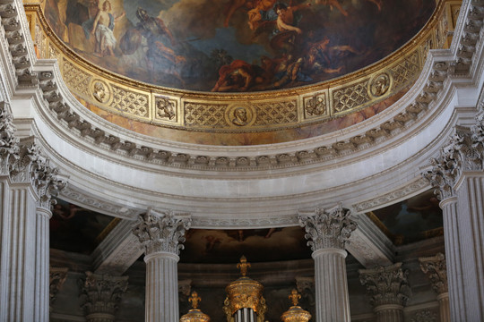 凡尔赛宫的穹顶
