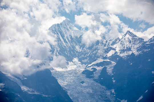 梅里雪山