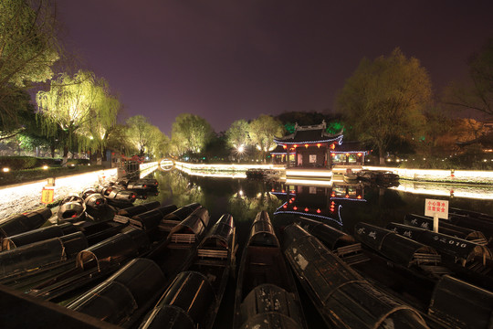 西小路的夜晚