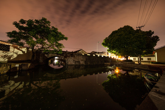 西小路的夜晚