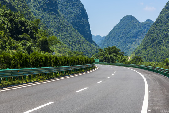 山区高速公路